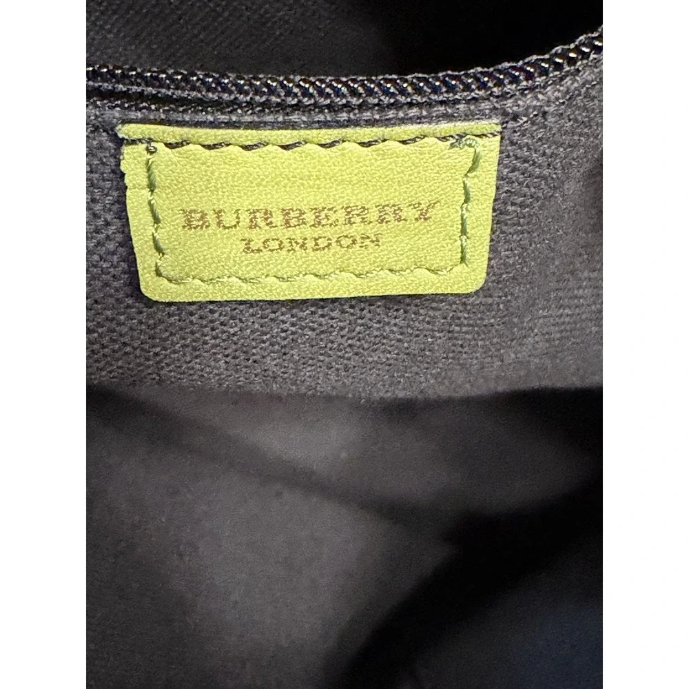 Vintage Green Burberry London Shark Tooth Clasp Tote Pebbled Leather - Picture 7 of 11